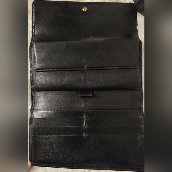 Louis Vuitton Epi Leather Long Wallet - Picture 6 of 12
